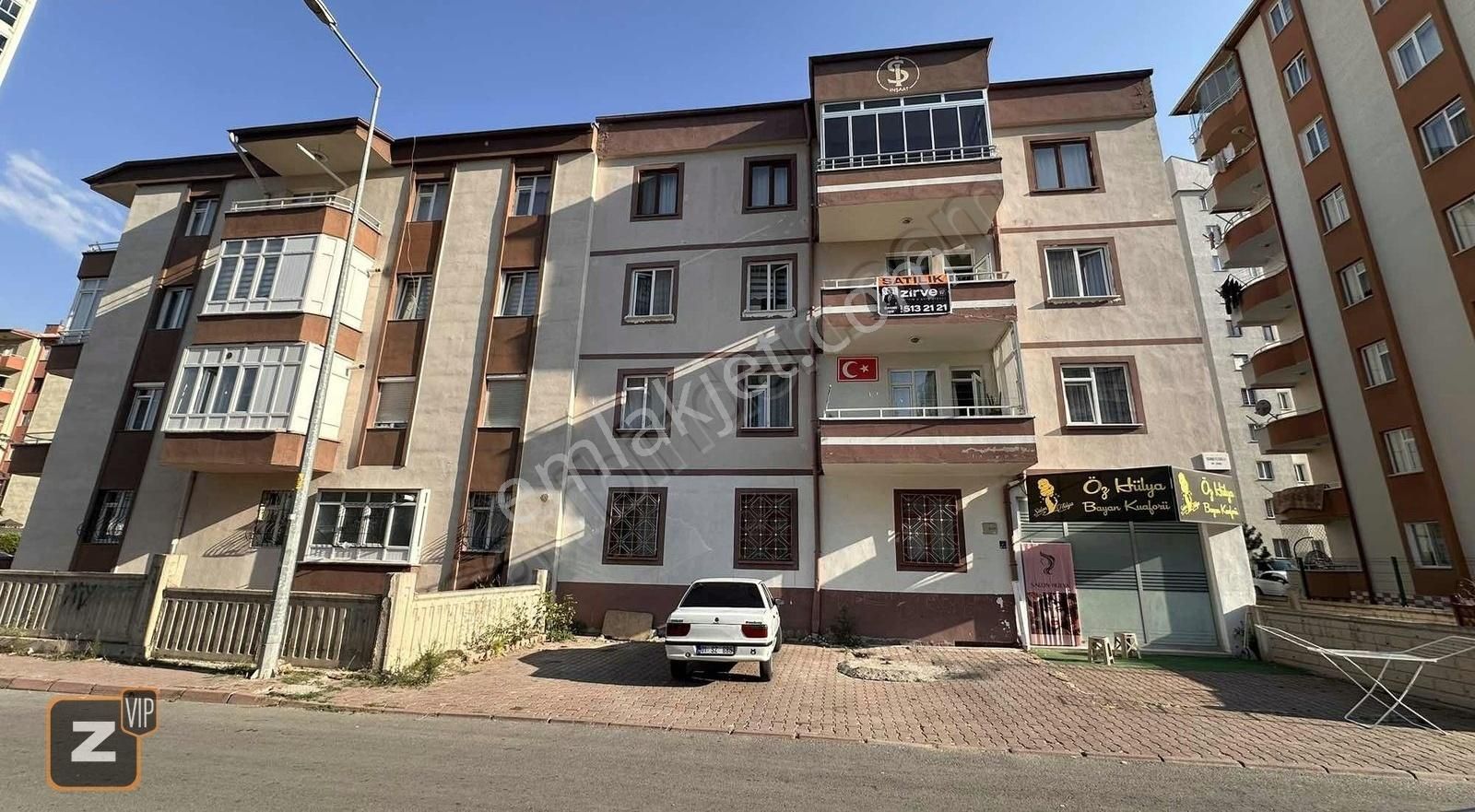 Sakarya Mahallesi Tramvay Yoluna Yakın 3+1 Kombili Ara Kat