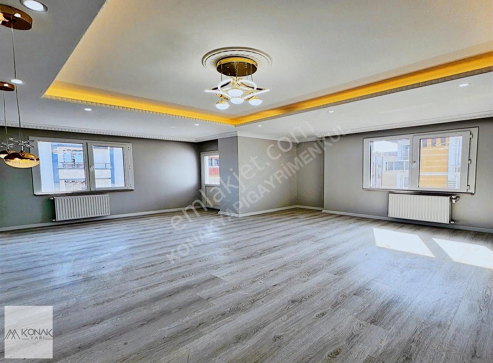 Full Kredi Çift Balkon Kat Mülkiyetli 145m² 3+1 Satılık Daire !!