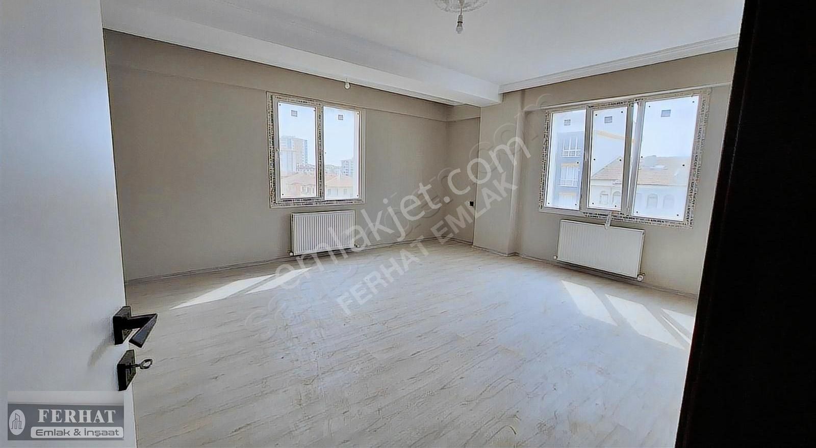 Ferhat Emlaktan İlhanlı Kiralık 3+1