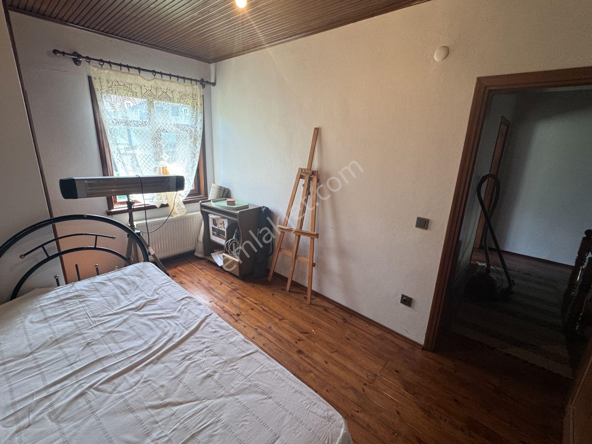 Sapanca’da Site İçinde Satılık Göl Manzaralı Bahçeli Müstakil Villa.. - Görsel 34