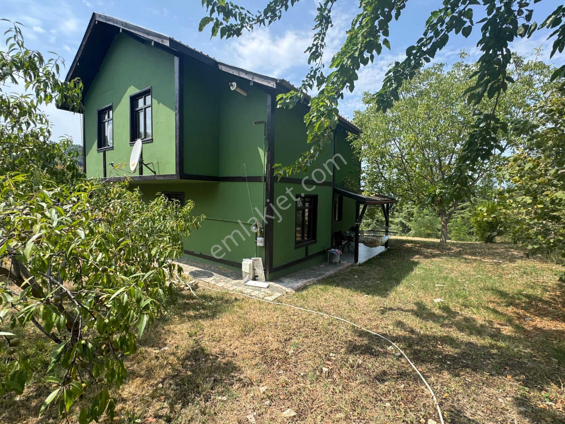 Sapanca’da Site İçinde Satılık Göl Manzaralı Bahçeli Müstakil Villa.. - Görsel 9