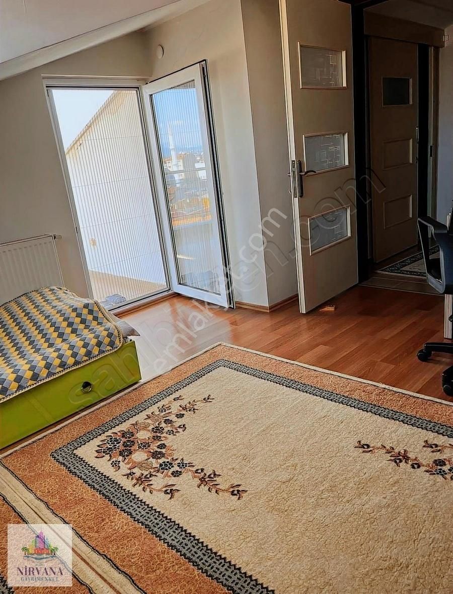 Fesleğende 5+1 Geniş Ferah Dubleks Daire - Görsel 15