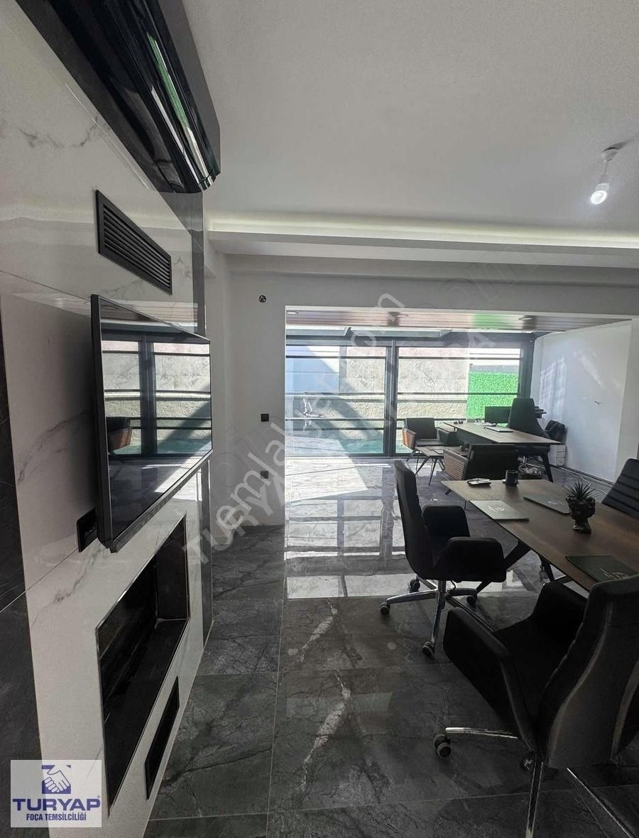 Turyap Foça'dan Satılık Havuzlu Asansörlü Lüks Villa - Görsel 13