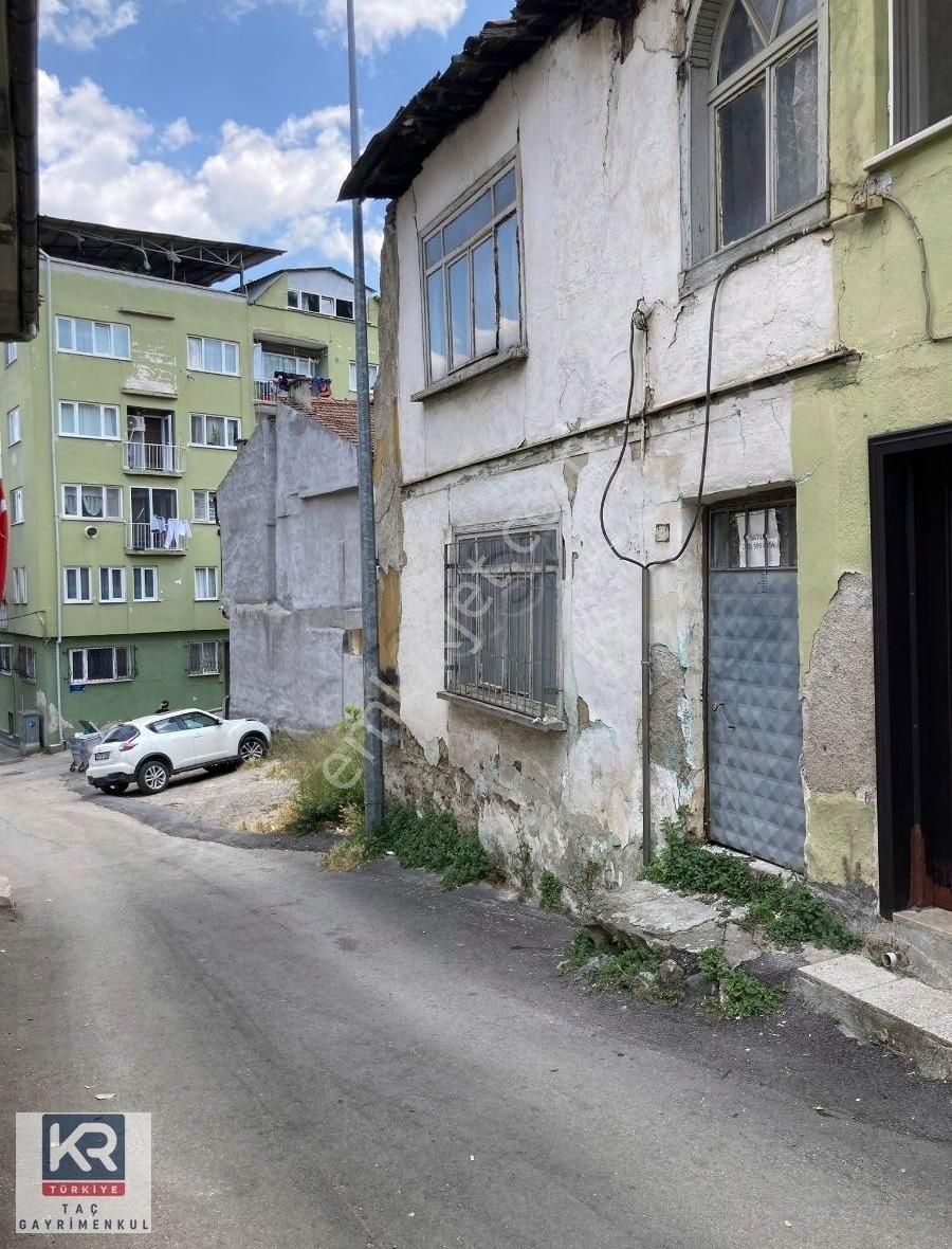 Kr Taç İncirlide Satılık Müstakil