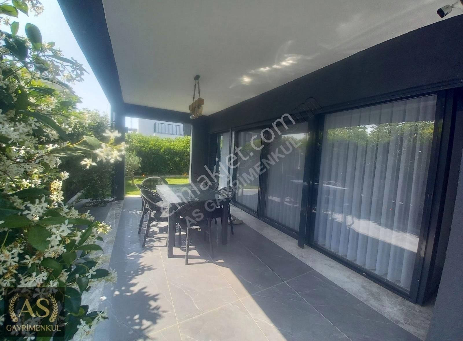 As Gyd...urla Torasan'da Denize Yakın Tam Müstakil Villa - Görsel 2