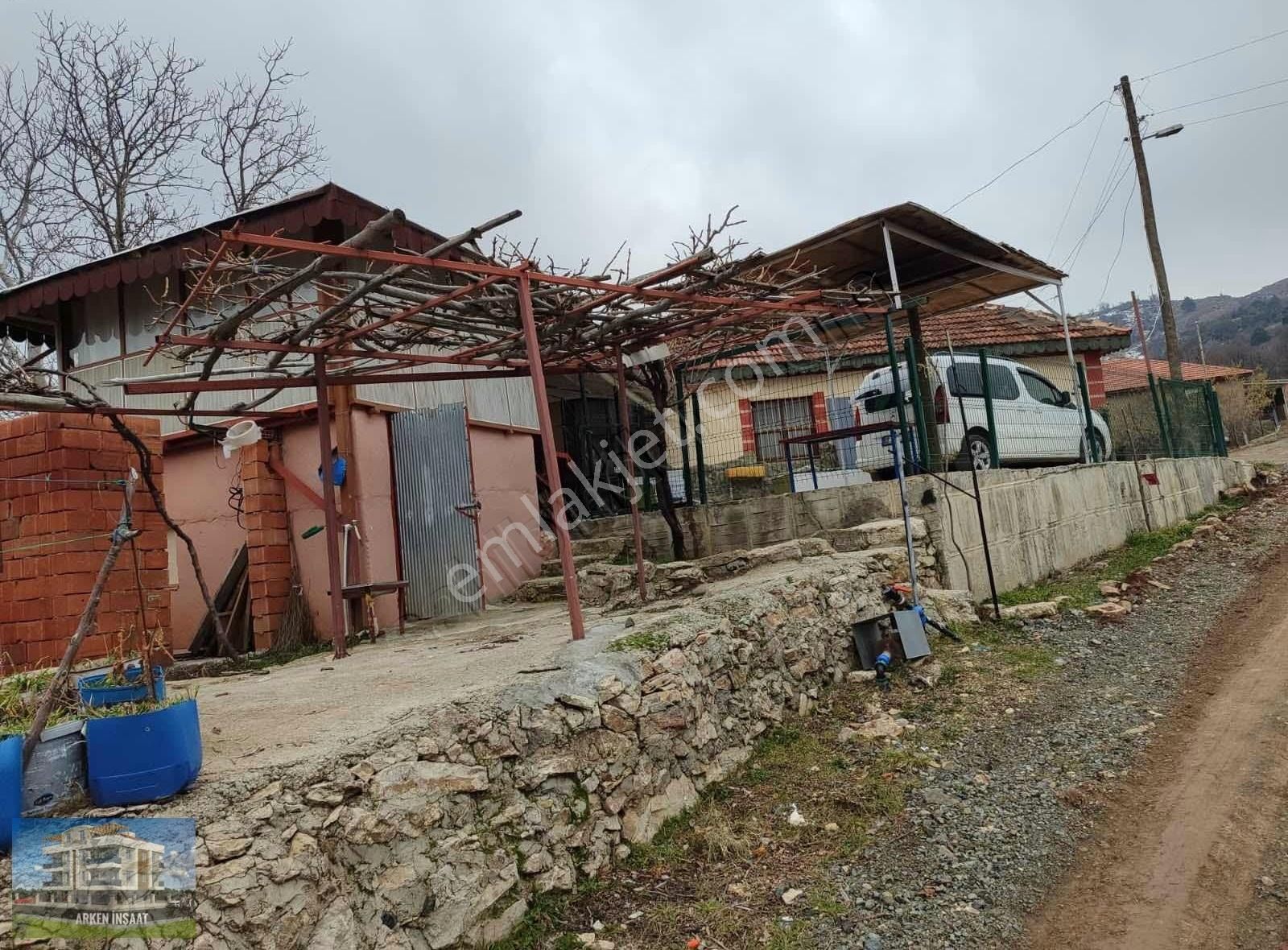 Yazır Güzle Yaylası Satılık Yazlık Müstakil Bahçeli Ev!!
