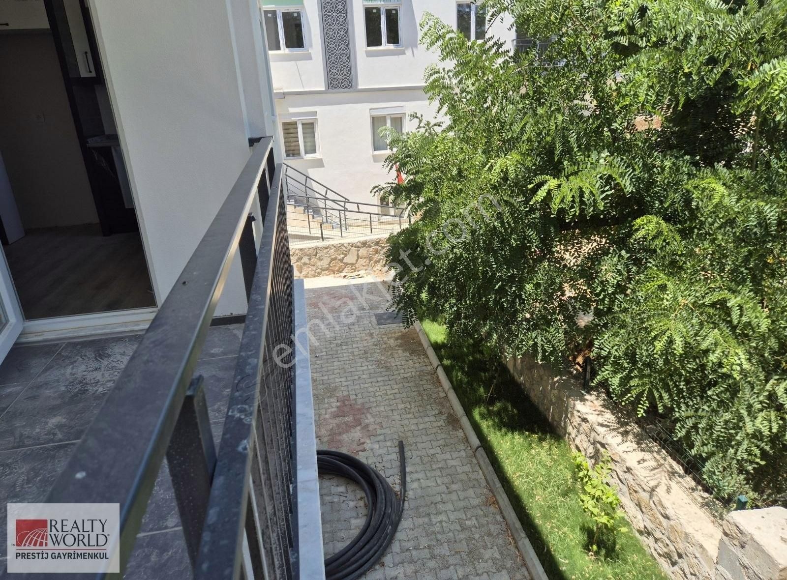 Aksu Mahallesin'de 2+1 Sıfır Satılık Daire.