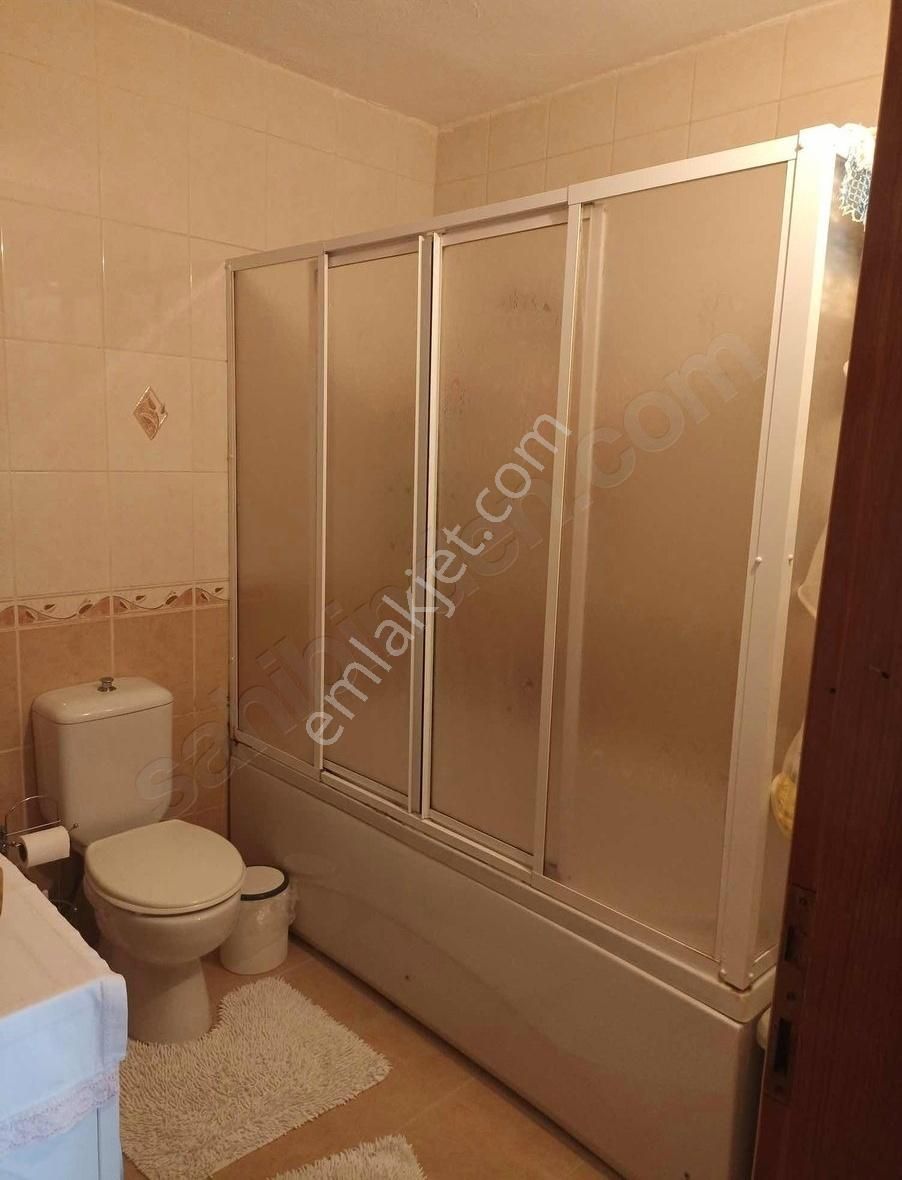 Sarılar Ana Cadde Üzerinde Satılık 3+1 Ara Kat