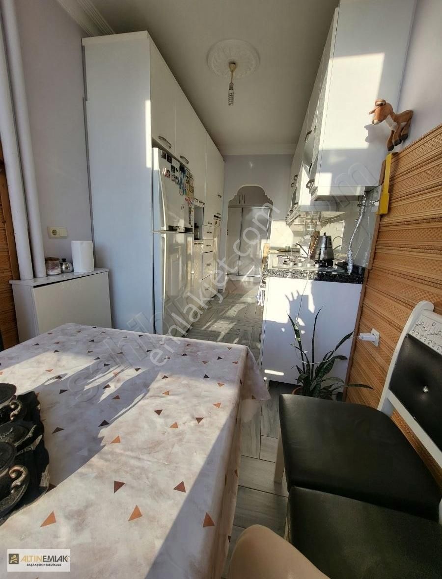 Kayaşehir Toki 3.bölge Yapılı Satılık 2+1 Arakat Merkez Avm Yanı