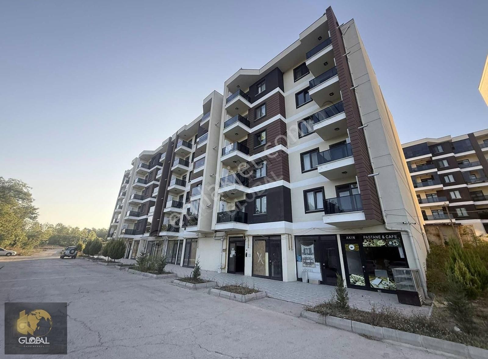 Eşyalı Üniversite & Hastane Yakın 1+1 Kiralık Daire
