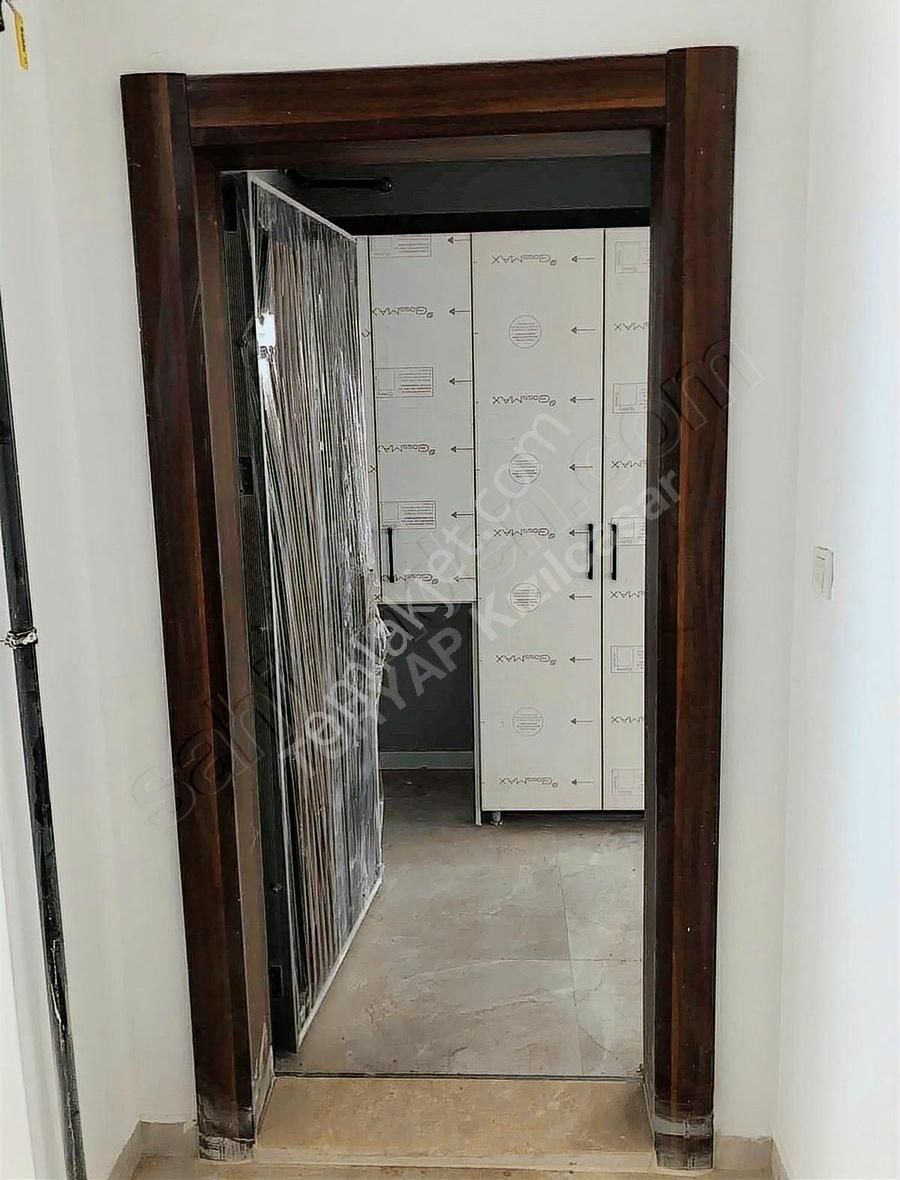 İncek Üniversitelere Ve Bulvara Yakın 1+1 Kiralık Daire