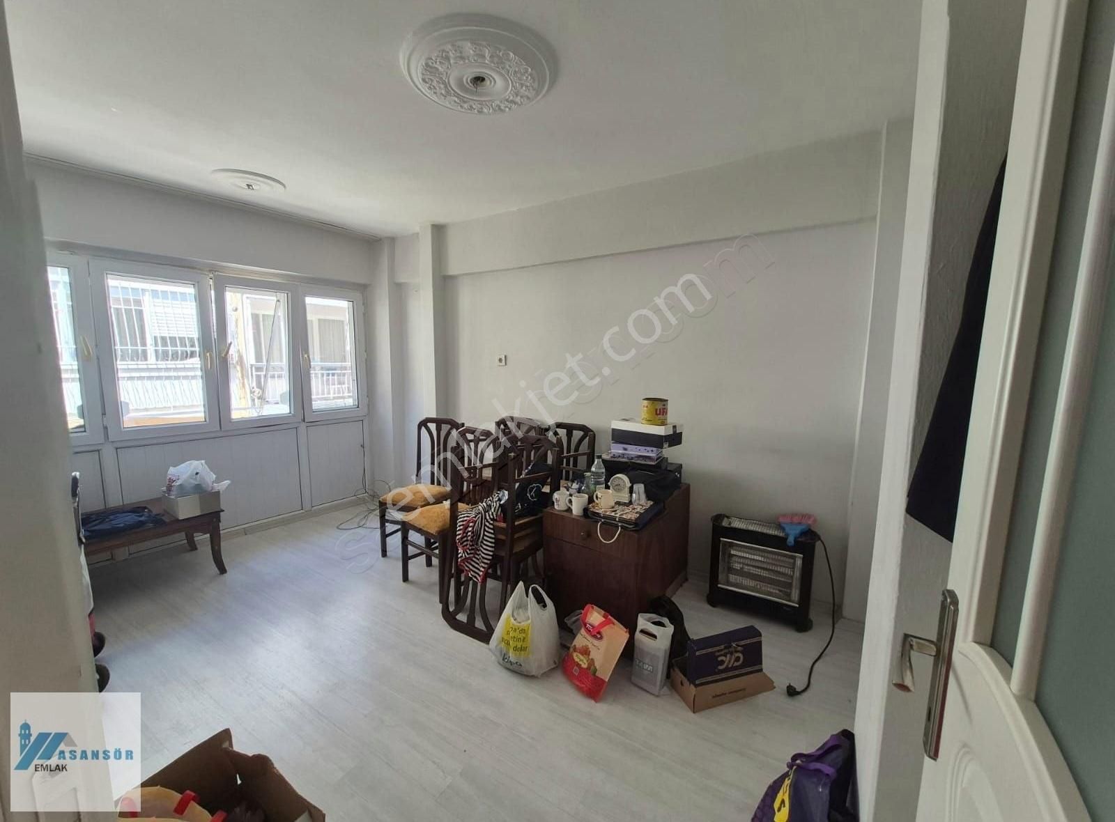 Asansör Emlak'tan Satılık 3+1 Balkonlu Arakat Masrafsız Yapılı - Görsel 2