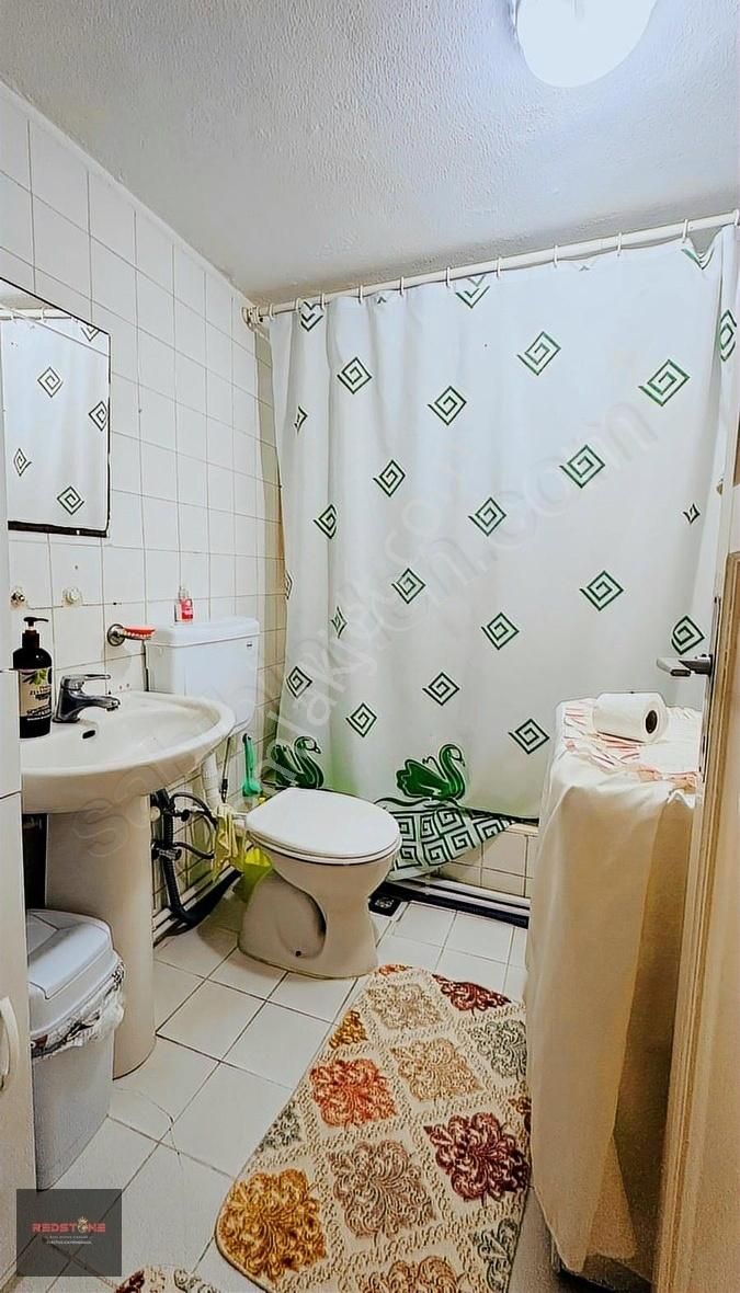 Redstone'dan Kemalettinde Geniş 110 M2 2+1 Satılık İskanlı Daire