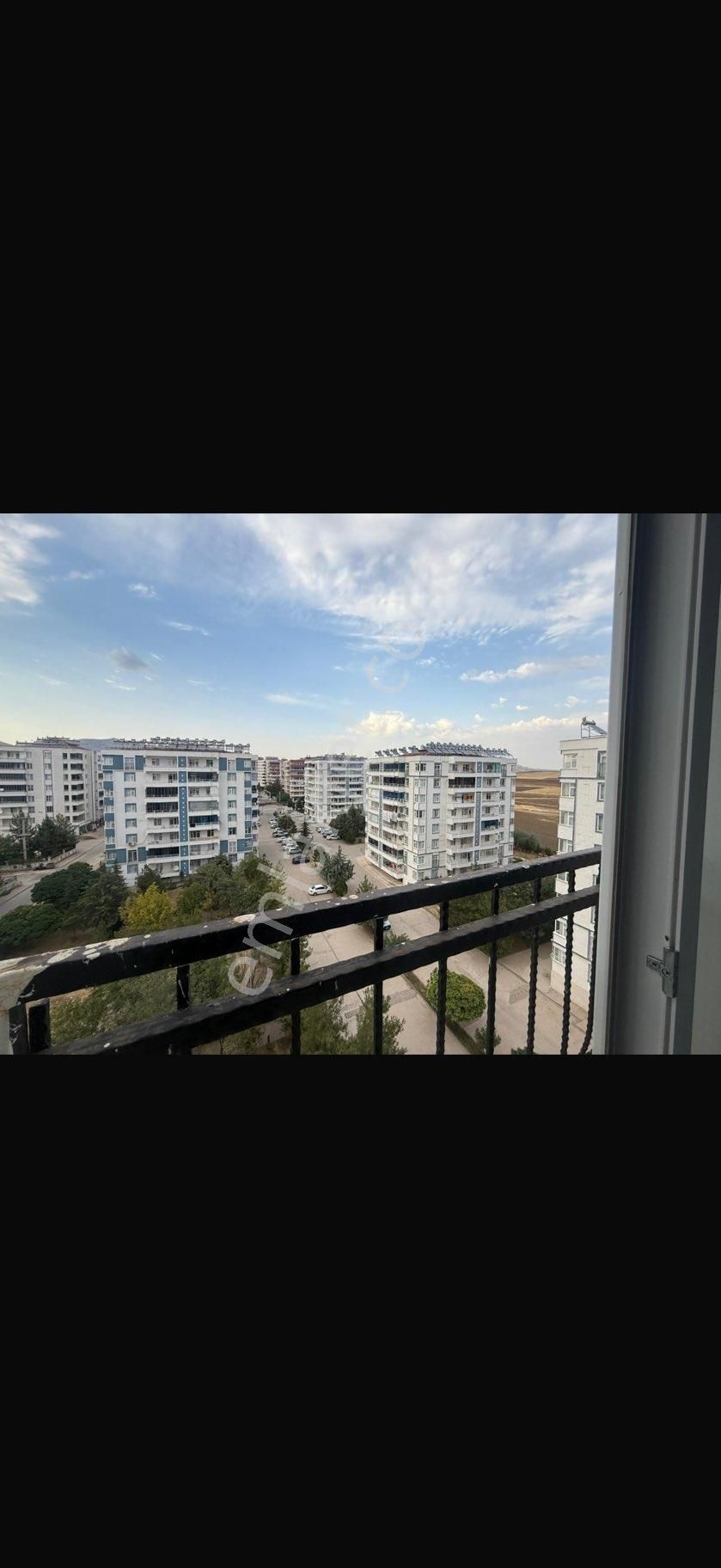 Ergani’de Yenişehir Merkezde Yenişehir 2 Etapta Satılık 3 + 1 Daire