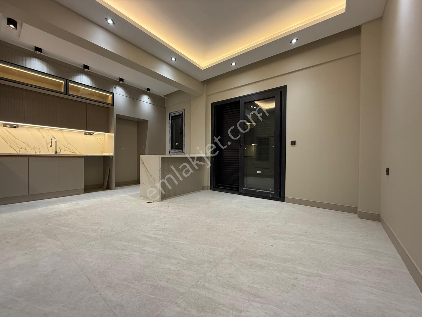 Demirlerden Yenişafakta Giyinme Odalı Ebeveyn Banyolu Lüks 3,5+1 - Görsel 3