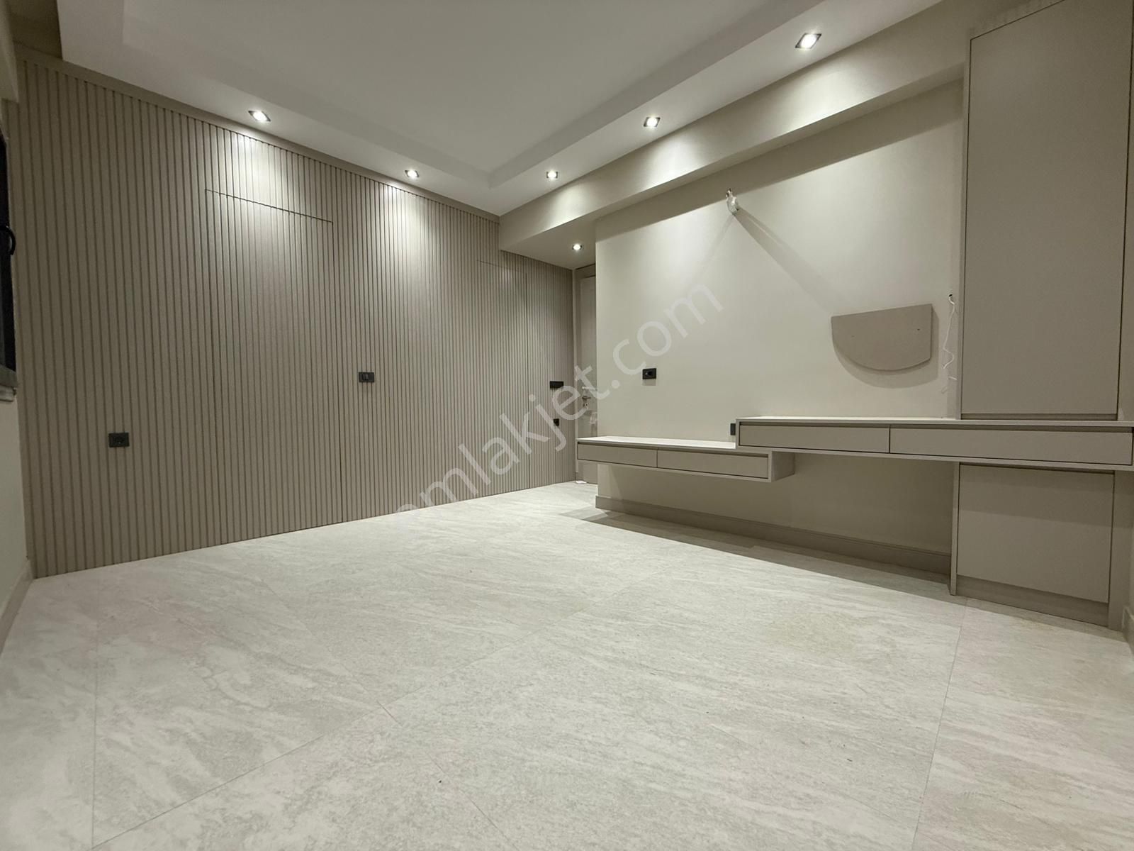 Demirlerden Yenişafakta Giyinme Odalı Ebeveyn Banyolu Lüks 3,5+1 - Görsel 16