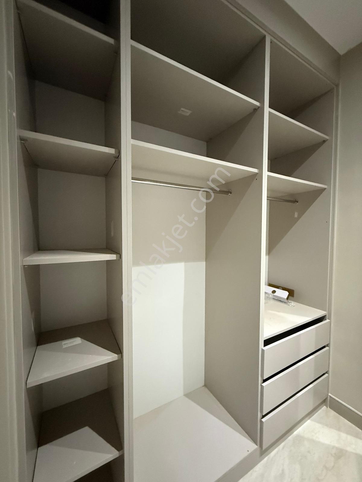 Demirlerden Yenişafakta Giyinme Odalı Ebeveyn Banyolu Lüks 3,5+1 - Görsel 15