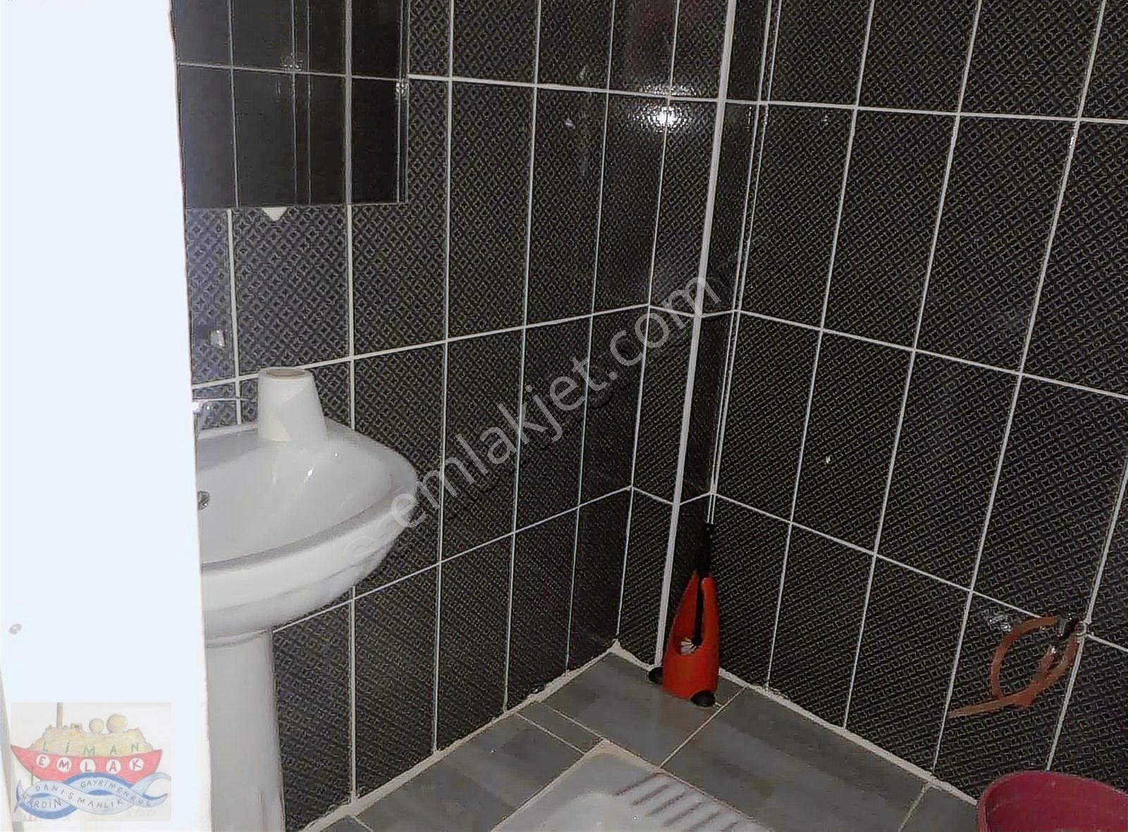 Sosyal Bilimler Lisesi Yanı Kiralık 2+1 Daire