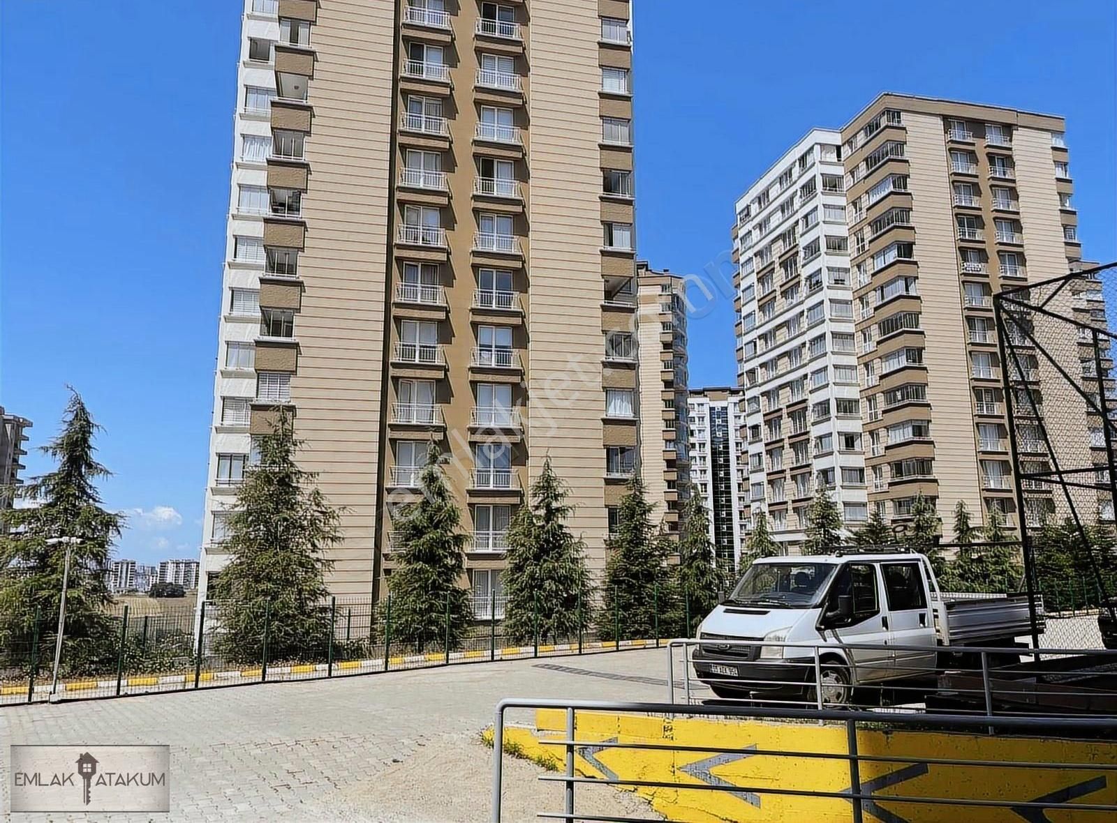 Atakum Korupark Sitesi İkinci Kısım Kiralık Bahçe Katı 3+1 Daire