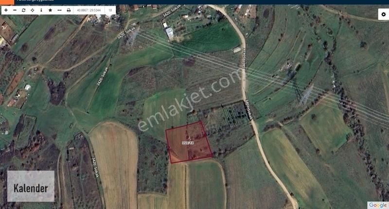 Gebze Denizli Köyünde Merkeze Çok Yakın 200 M2 Konut Alanında