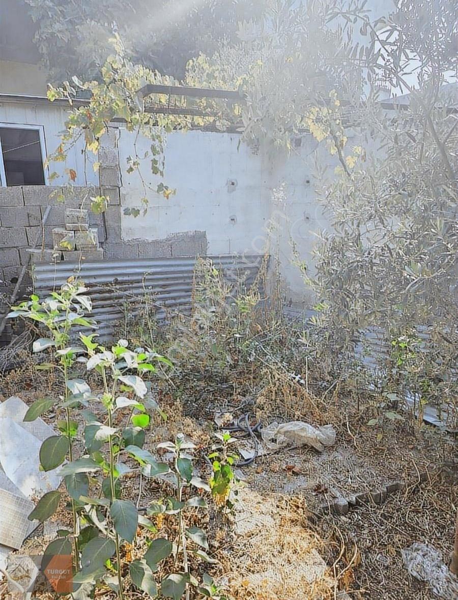 Gündoğduda Satılık Arsa 4 Kata İmarlı 216 +bide 25 Metrekare Var - Görsel 2