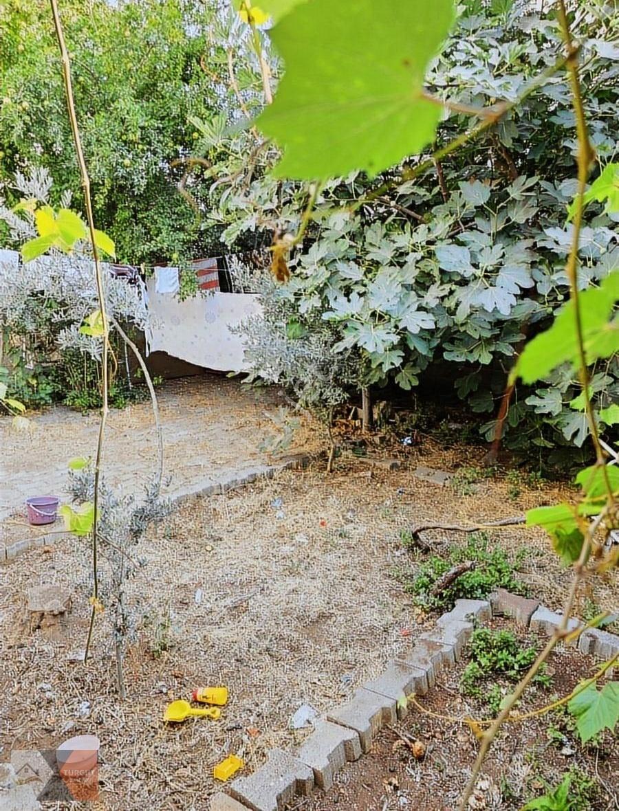 Gündoğduda Satılık Arsa 4 Kata İmarlı 216 +bide 25 Metrekare Var - Görsel 5