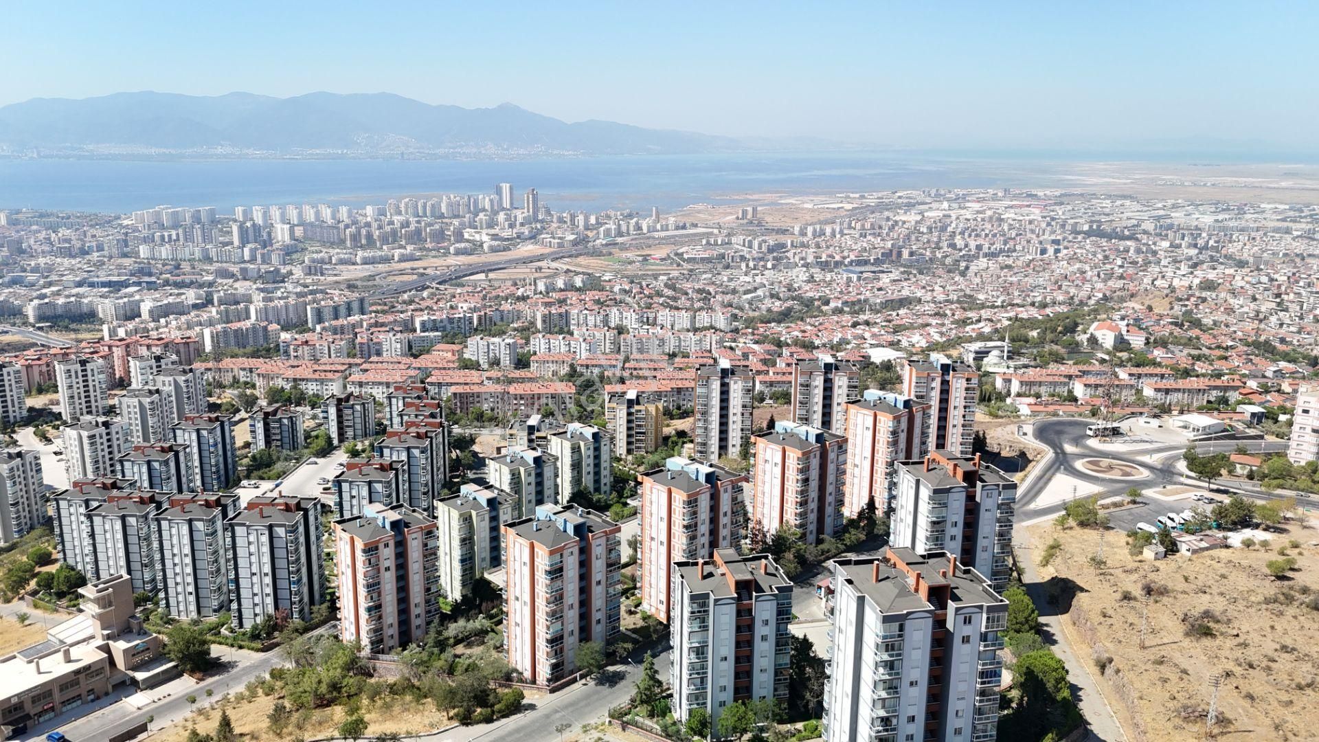 Karşıyaka Yüksek Vadi Sitesinde Satılık 25043 Adada Arakat 3+1 - Görsel 19