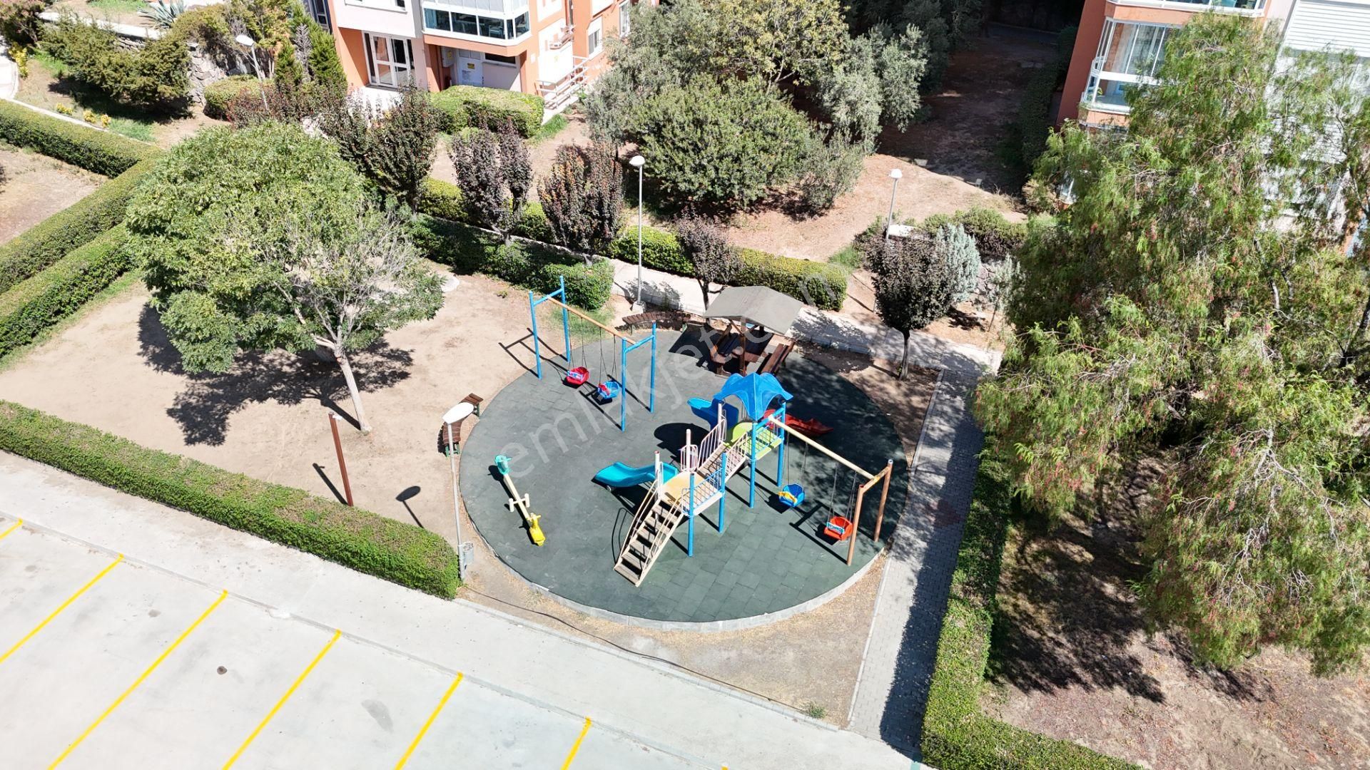 Karşıyaka Yüksek Vadi Sitesinde Satılık 25043 Adada Arakat 3+1 - Görsel 25