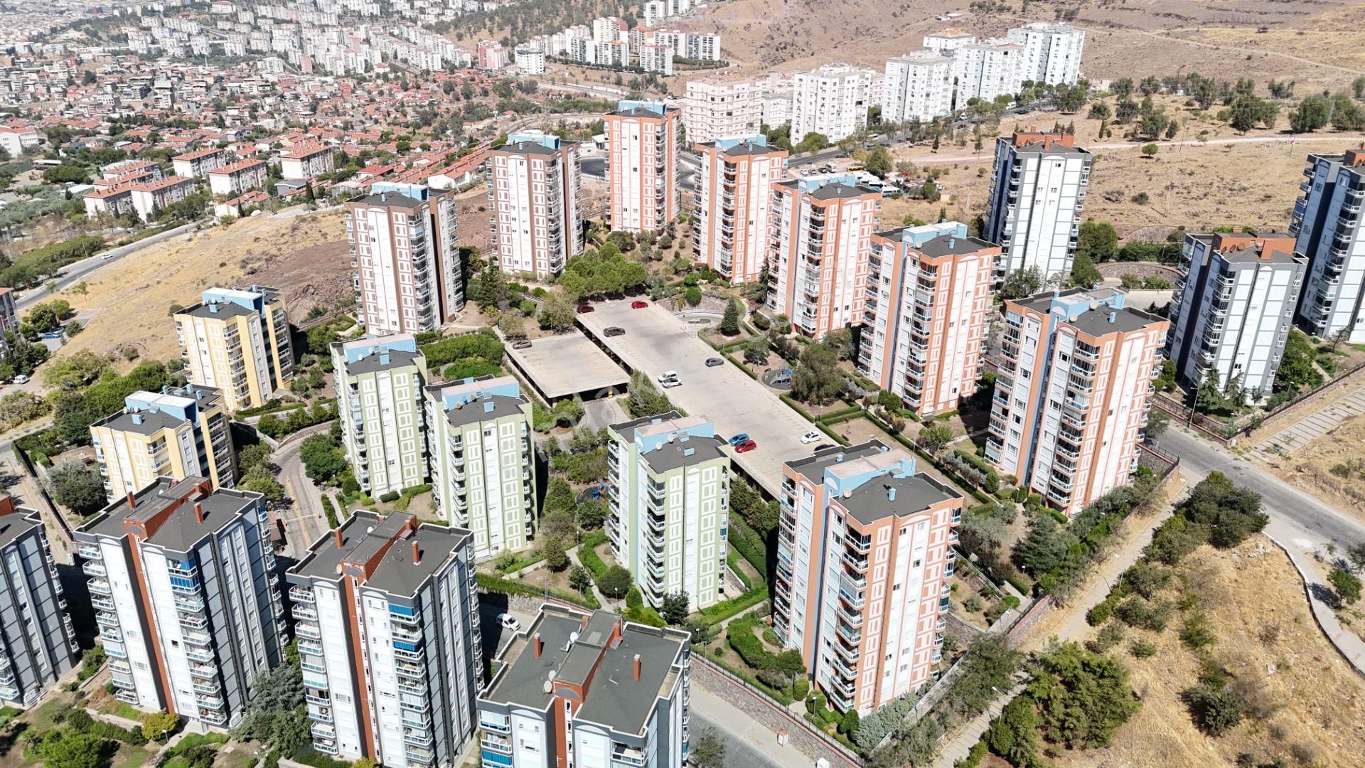 Karşıyaka Yüksek Vadi Sitesinde Satılık 25043 Adada Arakat 3+1 - Görsel 12