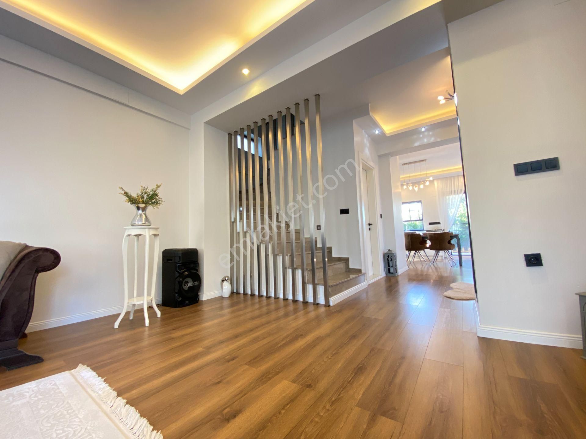 Manisa Akhisar Novada Avm Yanı Satılık Havuzlu Villa - Görsel 13