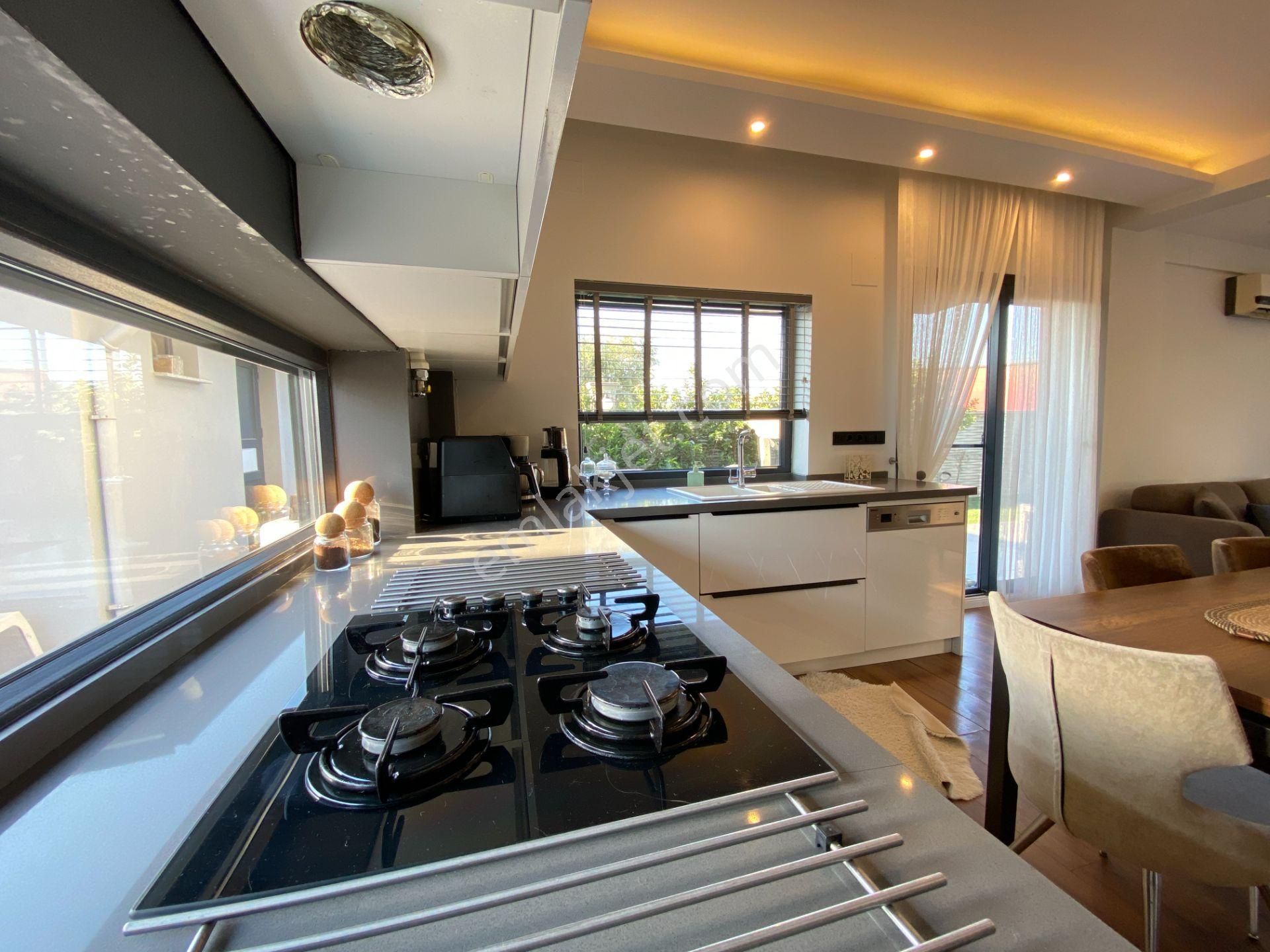 Manisa Akhisar Novada Avm Yanı Satılık Havuzlu Villa - Görsel 3