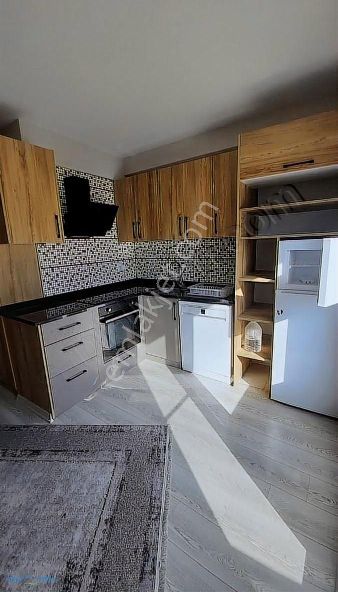 Diamond Dan Kocahasanlı Da Eşyalı Kiralık Daire