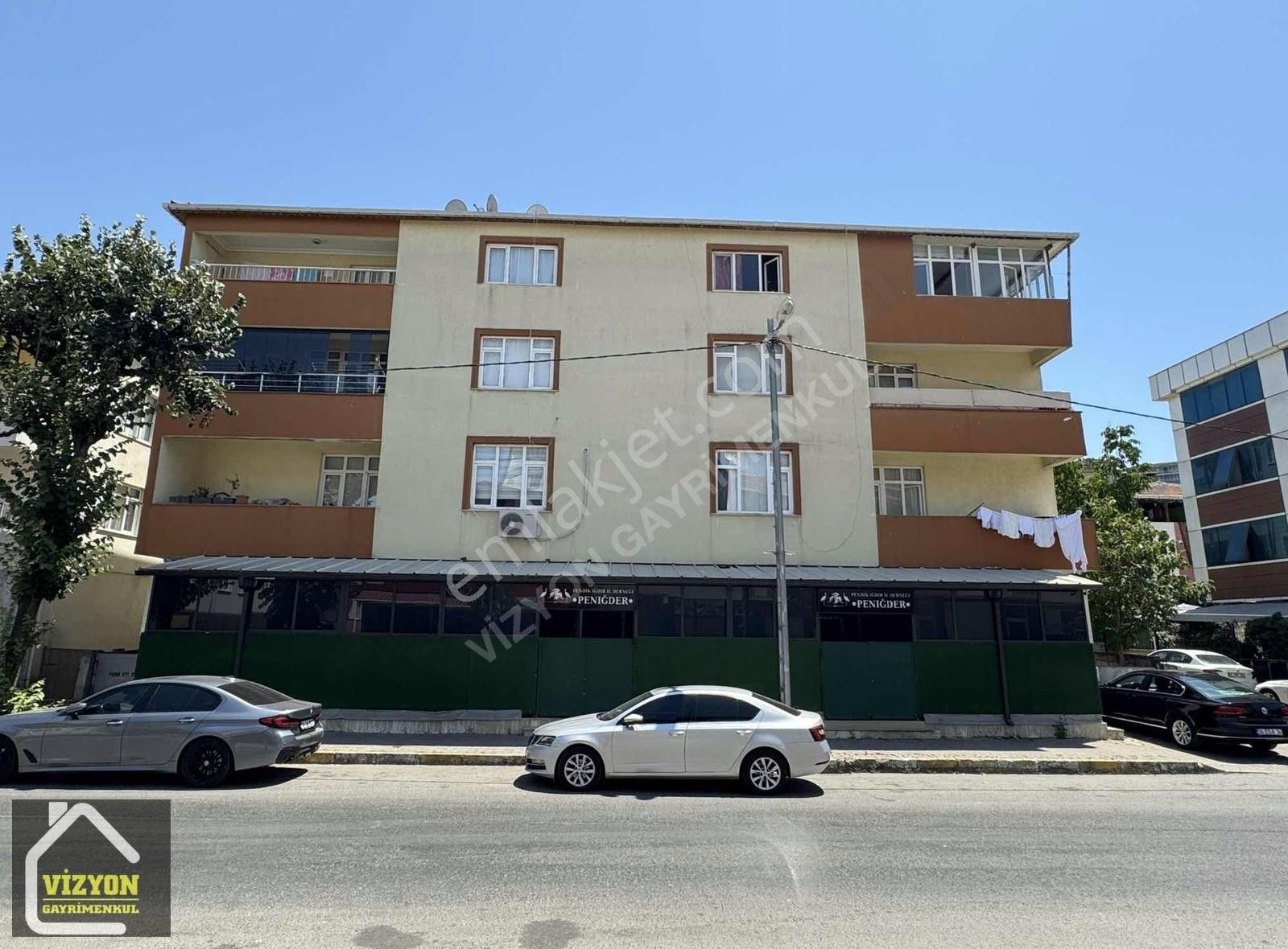 Ahmet Yesevi Mh Gülhane Caddesi Üzerinde 300 M2 Dükkan