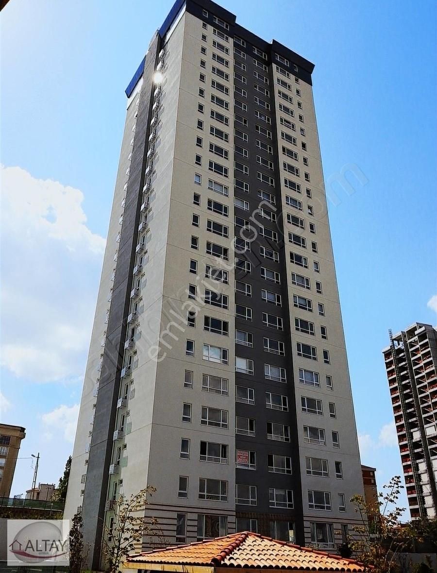 Ataşehir . Buz Rezidans Ful Eşyalı 2+1 110 M2
