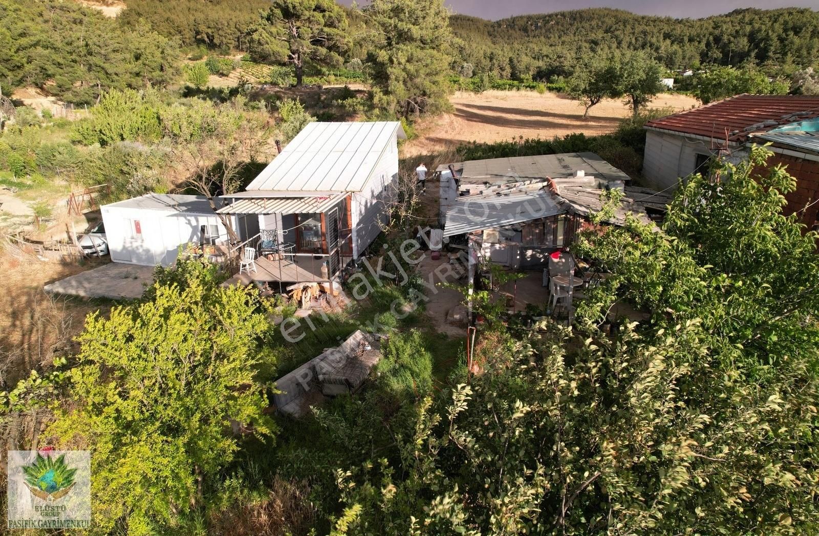 Pasifikten Menderes Yeniköyde 2 Adet Evi Olan 1457 M² Arazi - Görsel 20