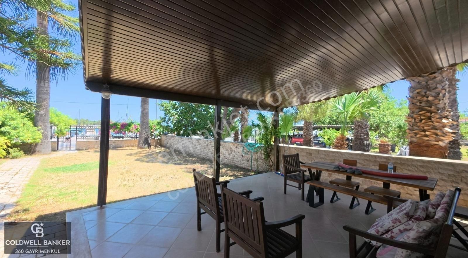 Urla Çeşmealtı'nda Denizin Tam Karşısnda Satılık Müstakil Villa - Görsel 4