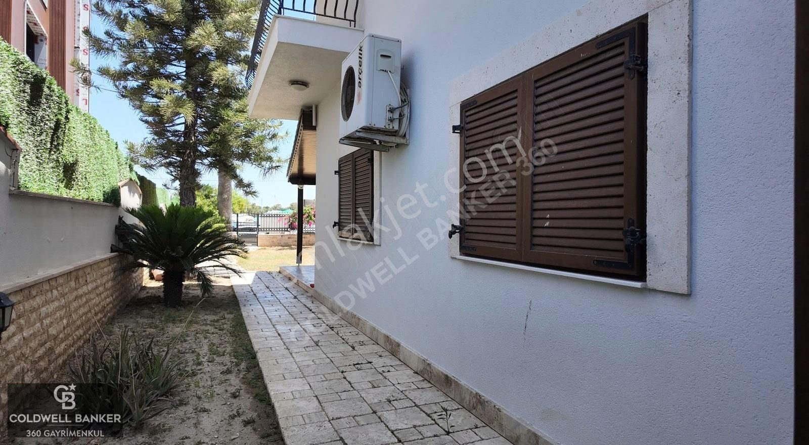 Urla Çeşmealtı'nda Denizin Tam Karşısnda Satılık Müstakil Villa - Görsel 16