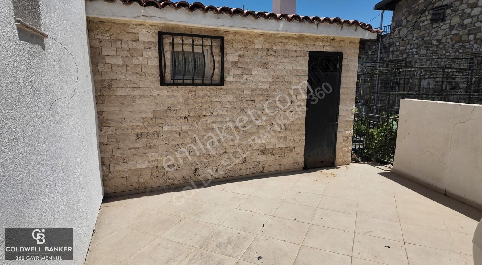 Urla Çeşmealtı'nda Denizin Tam Karşısnda Satılık Müstakil Villa - Görsel 26