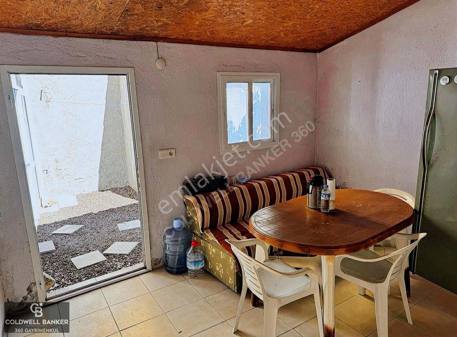 Alaçatı Çarşının Kalbinde Yatırımlık Taşınmaz! - Görsel 15