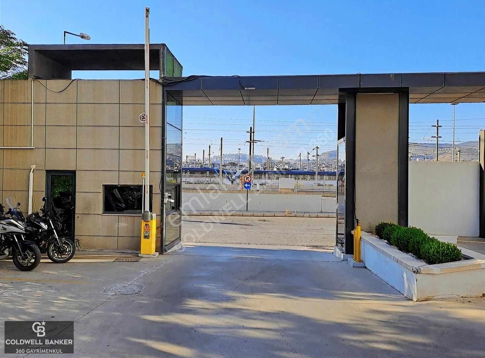 Modda Mavişehir'de Kiralık 2+1 Daire - Havuz Cepheli - Görsel 17