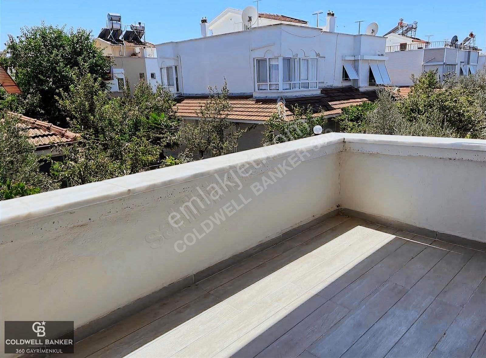 Dikili Salihleraltı'nda 3+1 Bahçeli ,teraslı, Satılık Villa