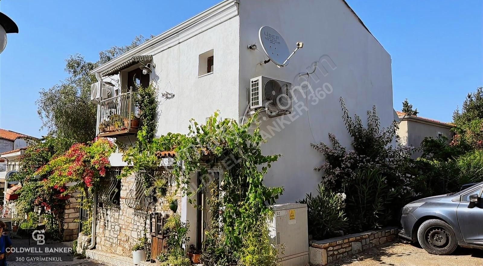 Urla Sanat Sokağı 2 Katlı Müstakil Taş Ev - Görsel 9