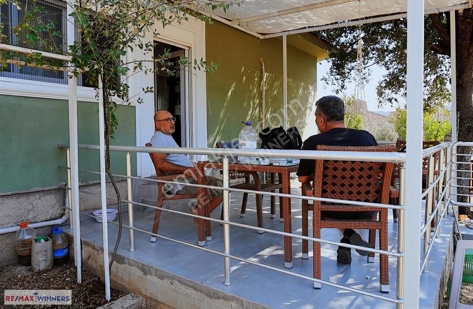 Bayat Bademleri'nde 4126 M2 Yazlık Arazi Ve 2+1 Ev - Görsel 26