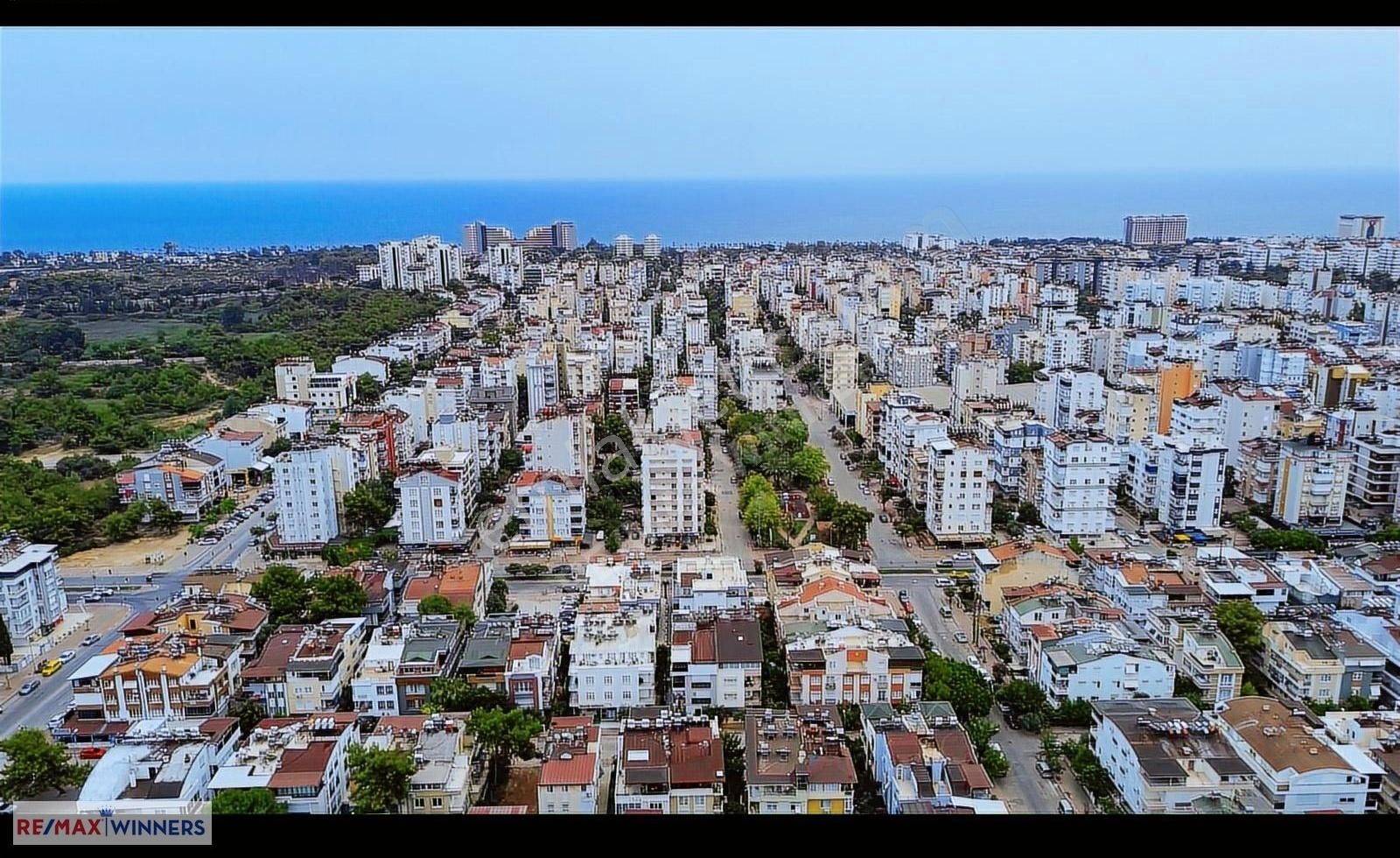 Altınkum'da Full Tadilatlı Satılık 2+1 - Görsel 44