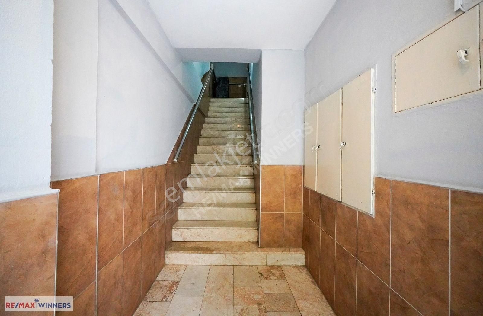 Altınkum'da Full Tadilatlı Satılık 2+1 - Görsel 28