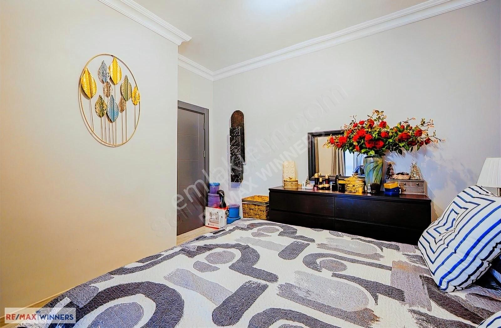 Altınkum'da Full Tadilatlı Satılık 2+1 - Görsel 18