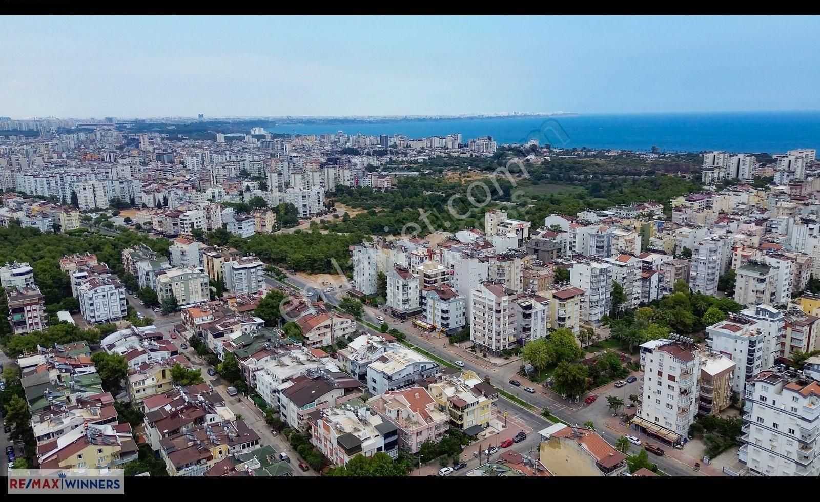 Altınkum'da Full Tadilatlı Satılık 2+1 - Görsel 27