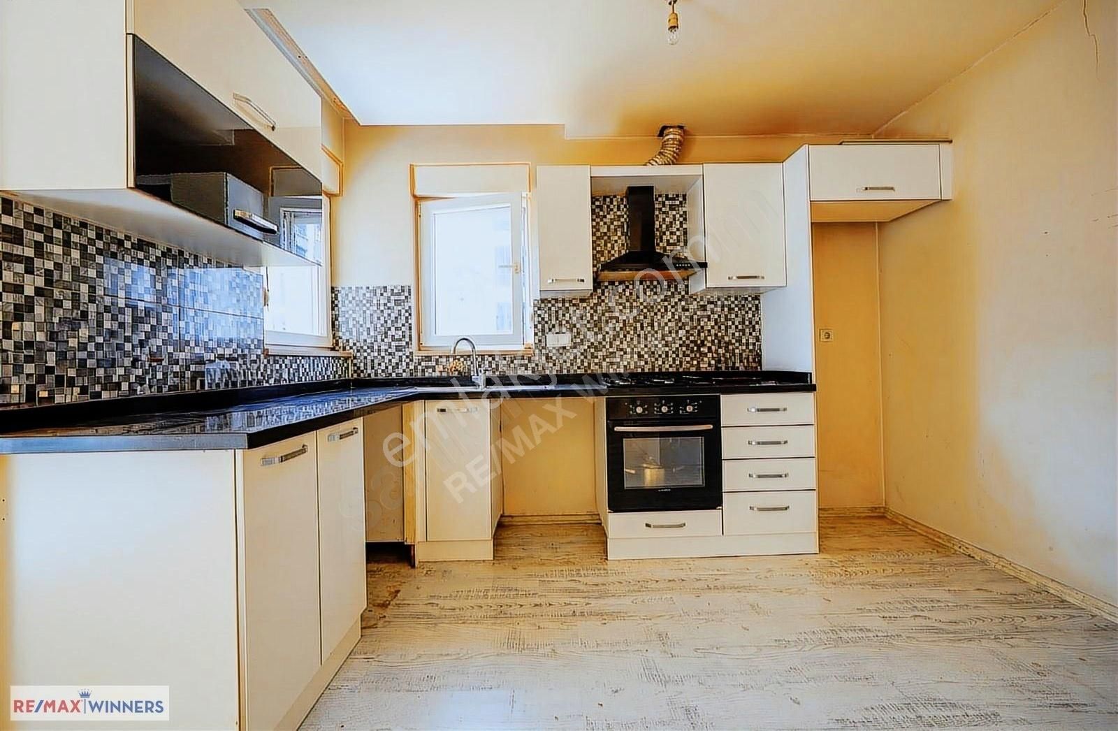 Konyaltı Hurmada Satılık 1+1,hastane Karşısı Yola Cephe,havuzlu - Görsel 7