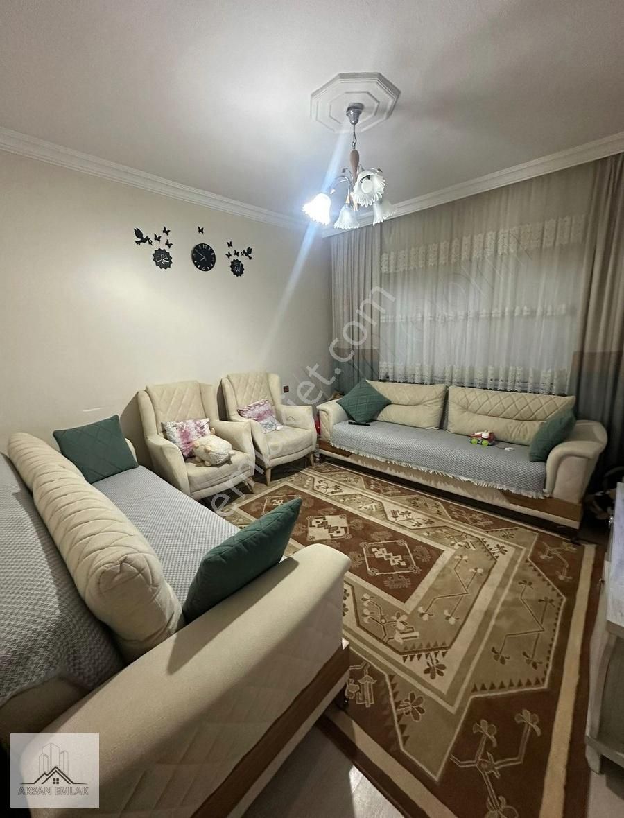 Aksan Emlak'tan İstiklal Mah. Cad Üzere 2+1 Satılık Daire!