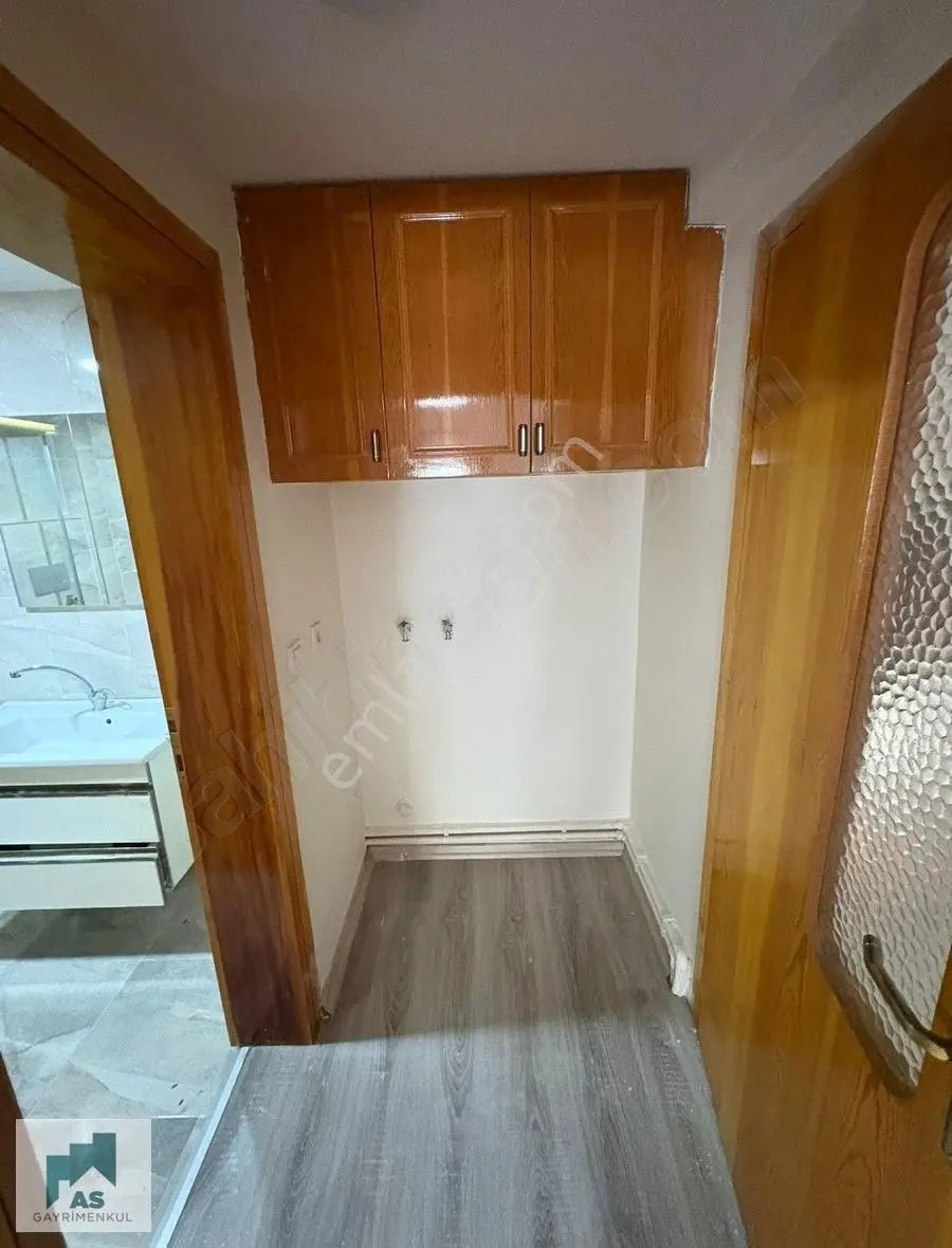 Isparta Çarşı Merkez De Ara Kat 3+1 Satılık Daire - Görsel 2